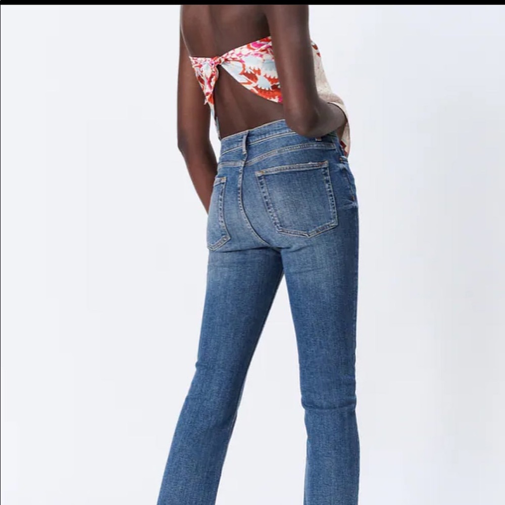 Zara boot cut cropped jeans. Size 6